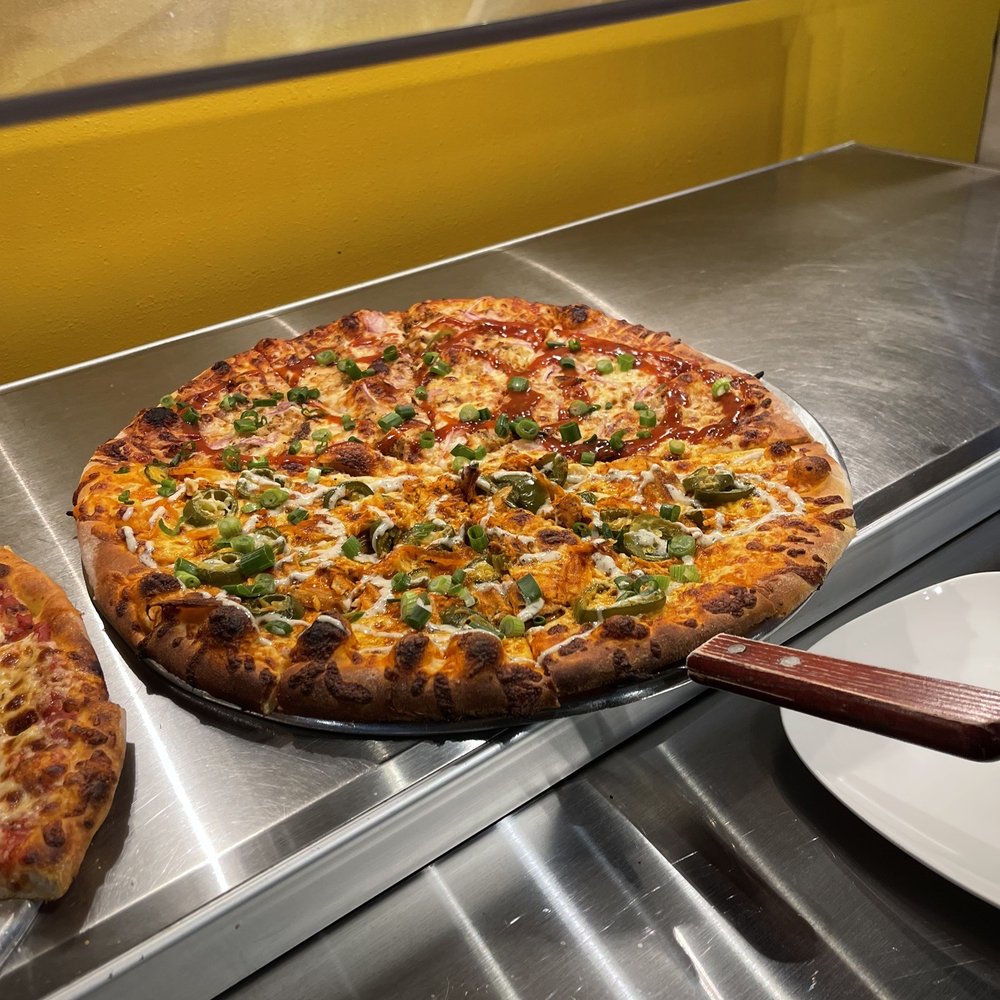 Does Pizza Hut Have a Buffet: Exploring Pizza Hut Dining Options