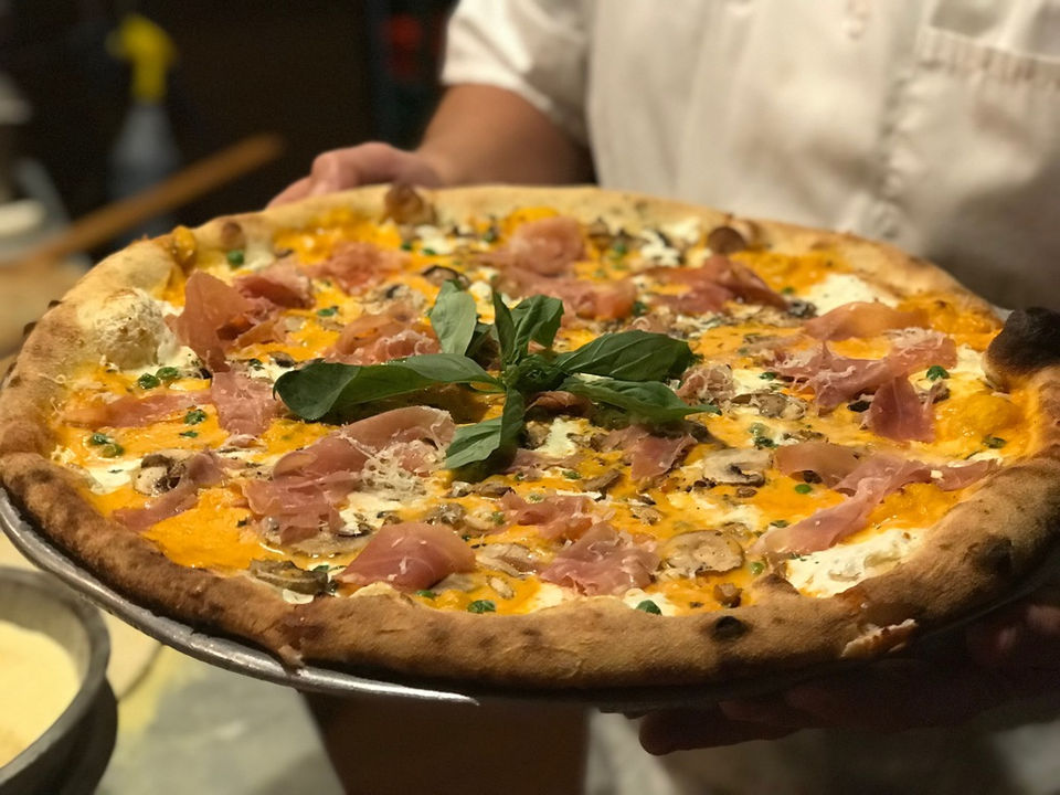 Good Fellas Pizza: Relishing in Authentic Italian Flavors