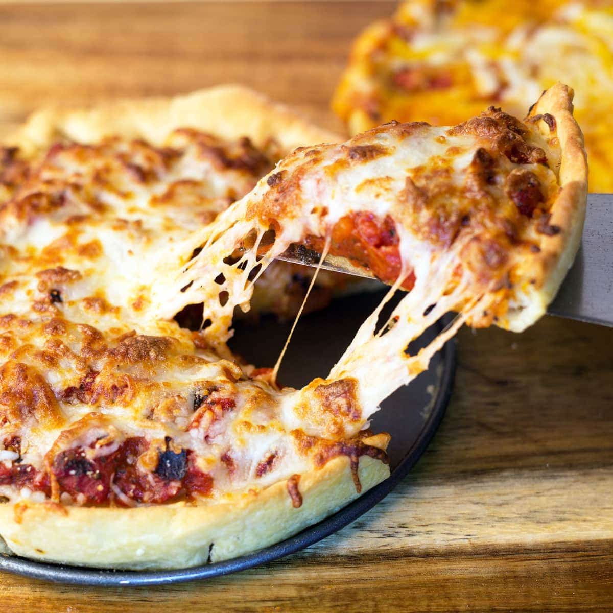 Deep Pan Pizza: Layers of Flavor in Every Slice