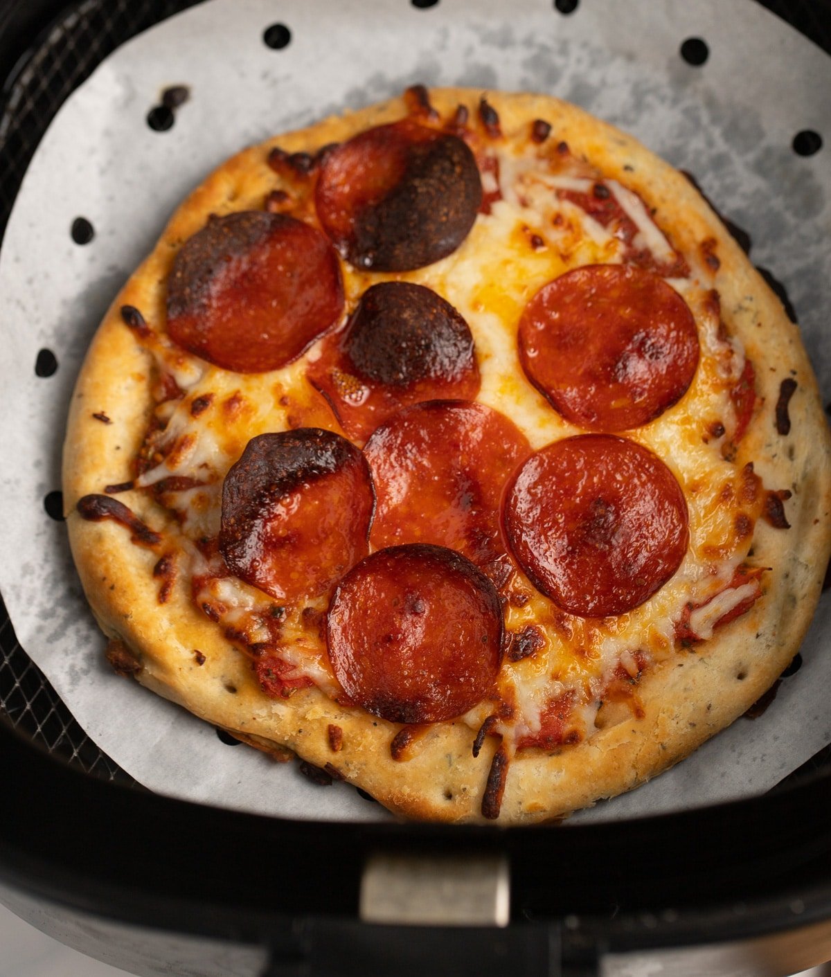 Air Fry Pizza: Crispy Crusts Without the Oven