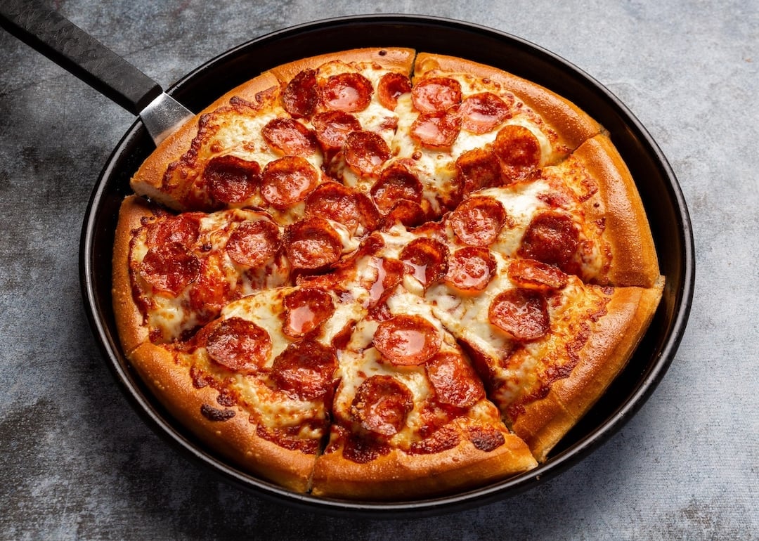 Pizza Hut Large Pizza Size: Satisfying Every Appetite