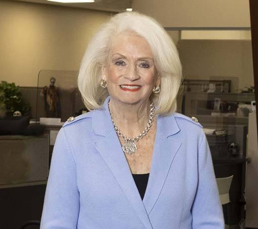 Bobbie Holsclaw, Longtime Jefferson County Clerk and Dedicated Public Servant, Passes Away at 73