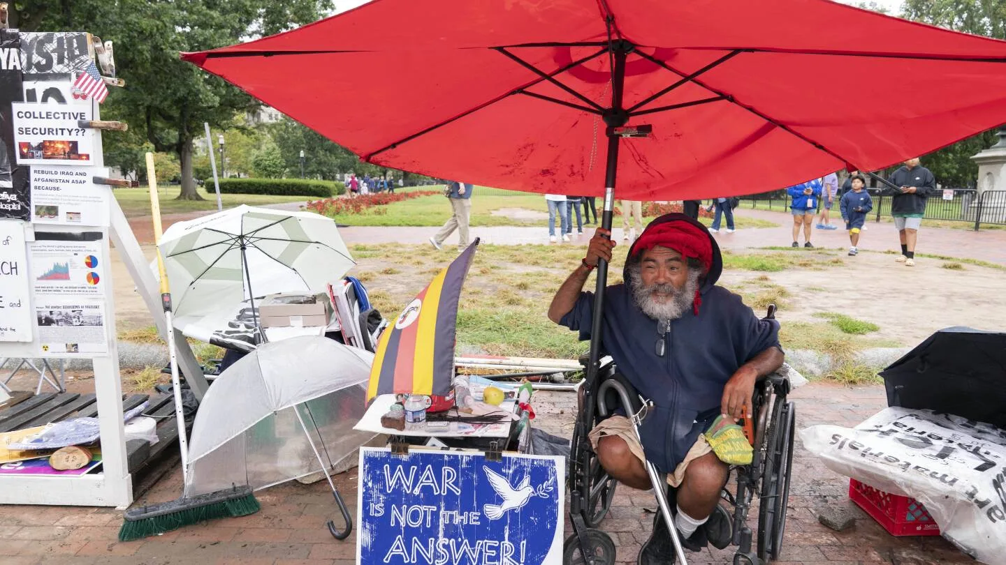 Trump Administration Dismantles 40-Year-Old Peace Vigil Outside the White House, Sparking Controversy