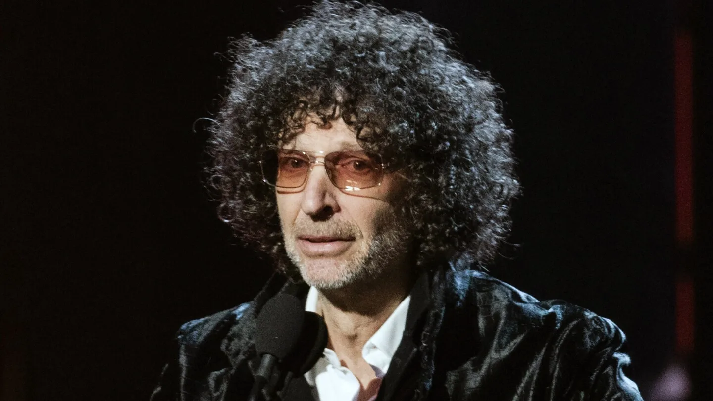 Howard Stern Makes Surprise Return to SiriusXM, Leaving Fans Eager for What’s Next