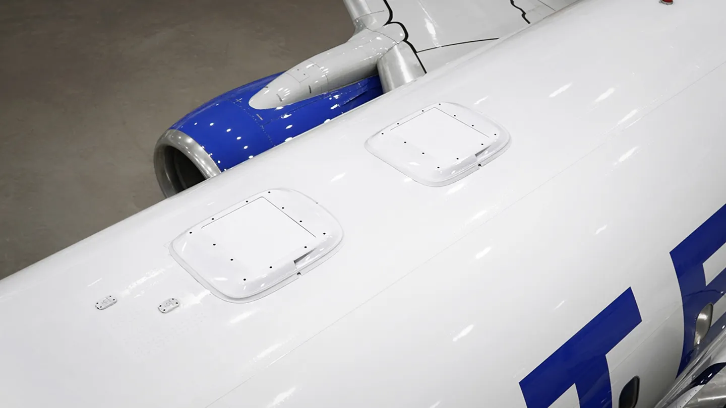United Airlines Launches First Mainline Flight with Starlink Wi-Fi