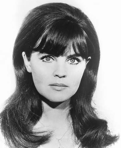 Pauline Collins, Beloved Actress, Dies at 85 – A Tribute to Her Legendary Career in Theatre, Film, and Television