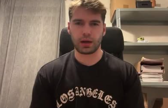 Heroic Passenger Saves Girl During Mass Stabbing on Doncaster to London Train